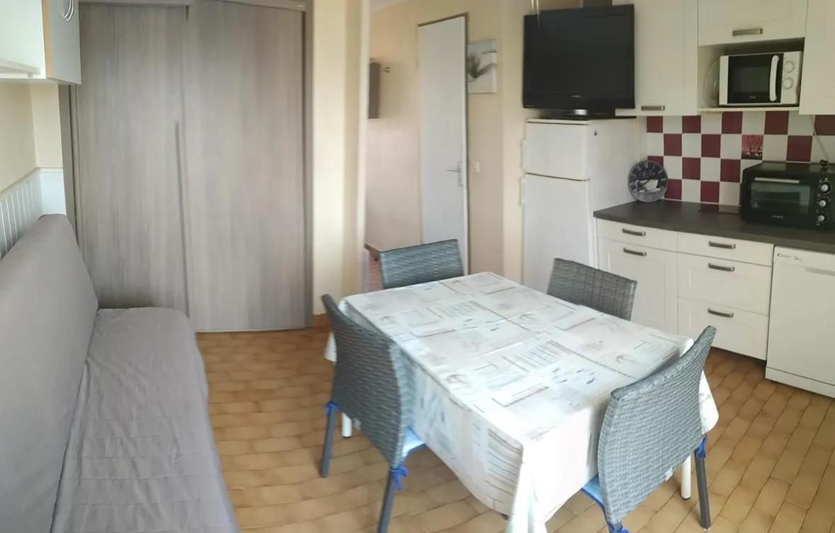 Appartement T2 Avec Piscine, Proche De La Plage Et Du Port Груиссан Экстерьер фото